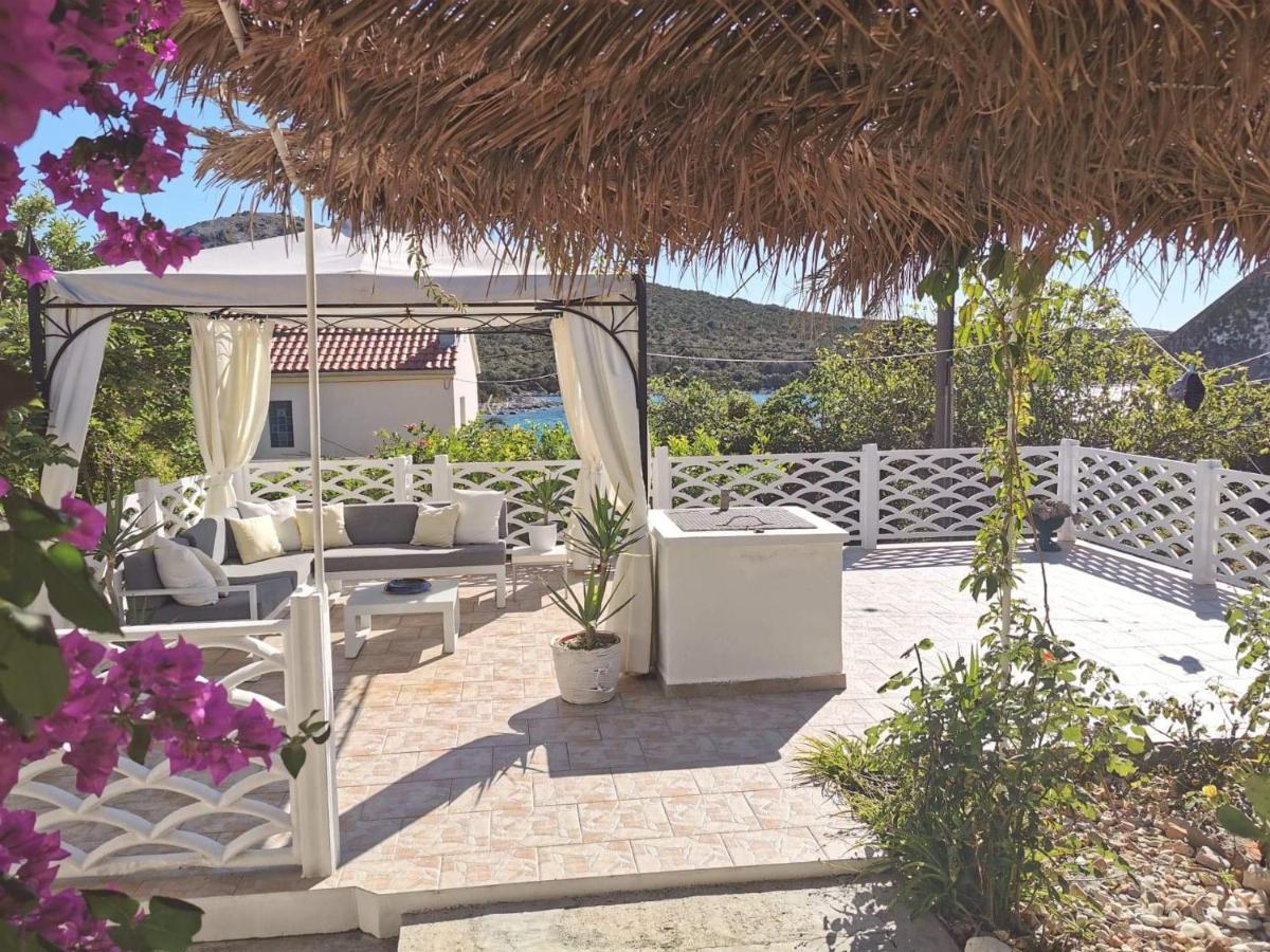 Adorable Summer House By The Sea Zapuntel Екстериор снимка